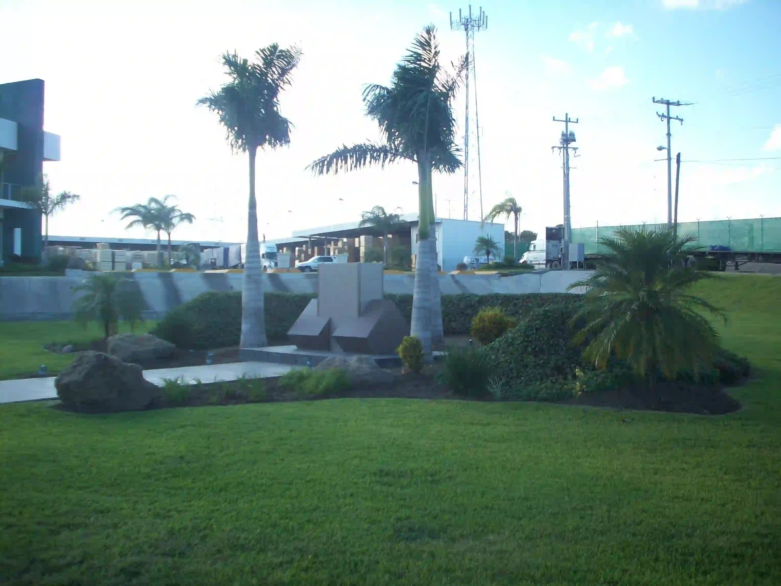 ARREGLO DE JARDIN INDUSTRIAL TAMPICO